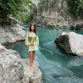 AUGUST RESORTWEAR ZAKAR...